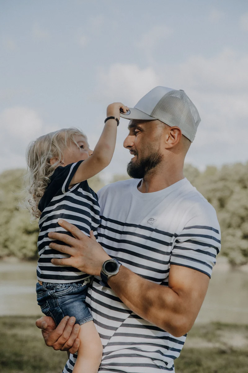 T-Shirt Marinière Homme blanche TT'ma avec bébé